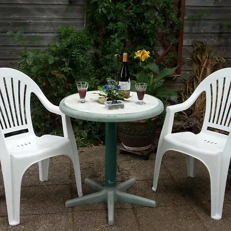 Ty Maher Couette-café *
